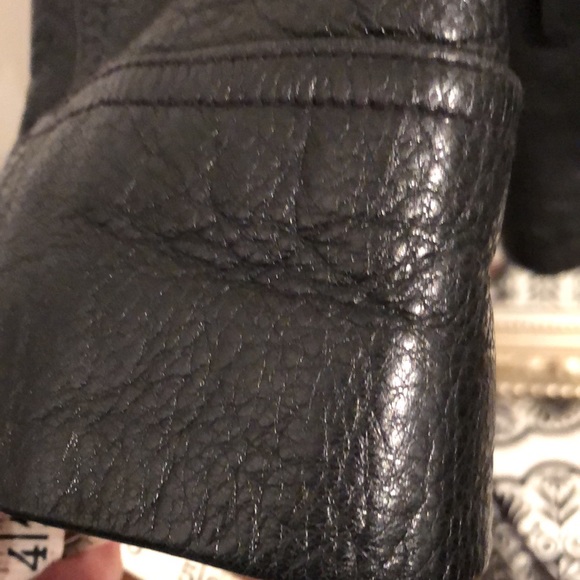 Sz4-6 Danier leather coat - Picture 6 of 7